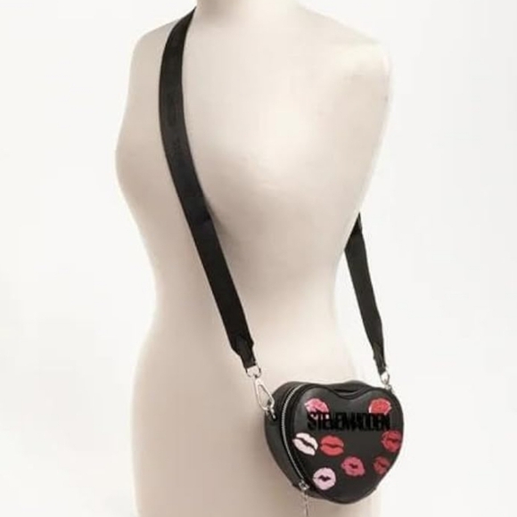 NWT Steve Madden Rosi Heart Crossbody Bag/Purse- Valentines Kisses - Picture 9 of 9